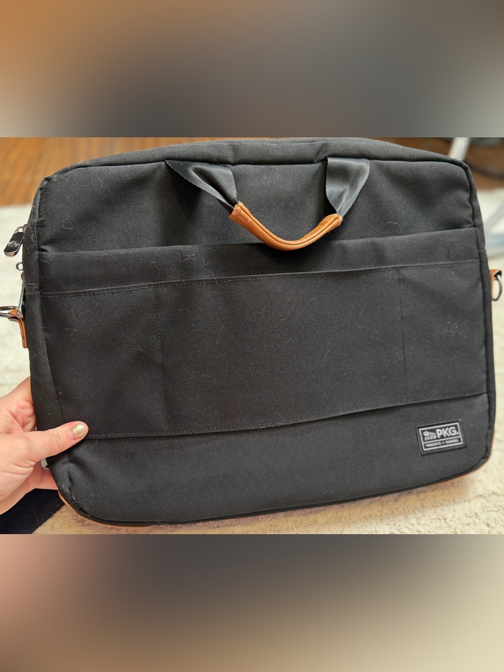 🖤✨The Annex Messenger Bag by PKG